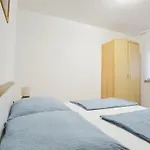 Sanja - One Bedroom With Balcony And Sea View 3
