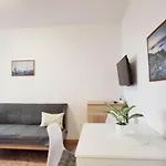 Apartment Sanja - One Bedroom With Balcony And Sea View 3